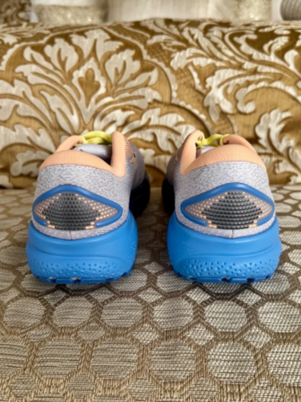 Women's Brooks Ghost 16 Haze/ Blueprint/ Peach - NWT - Size 8.5 B (medium)